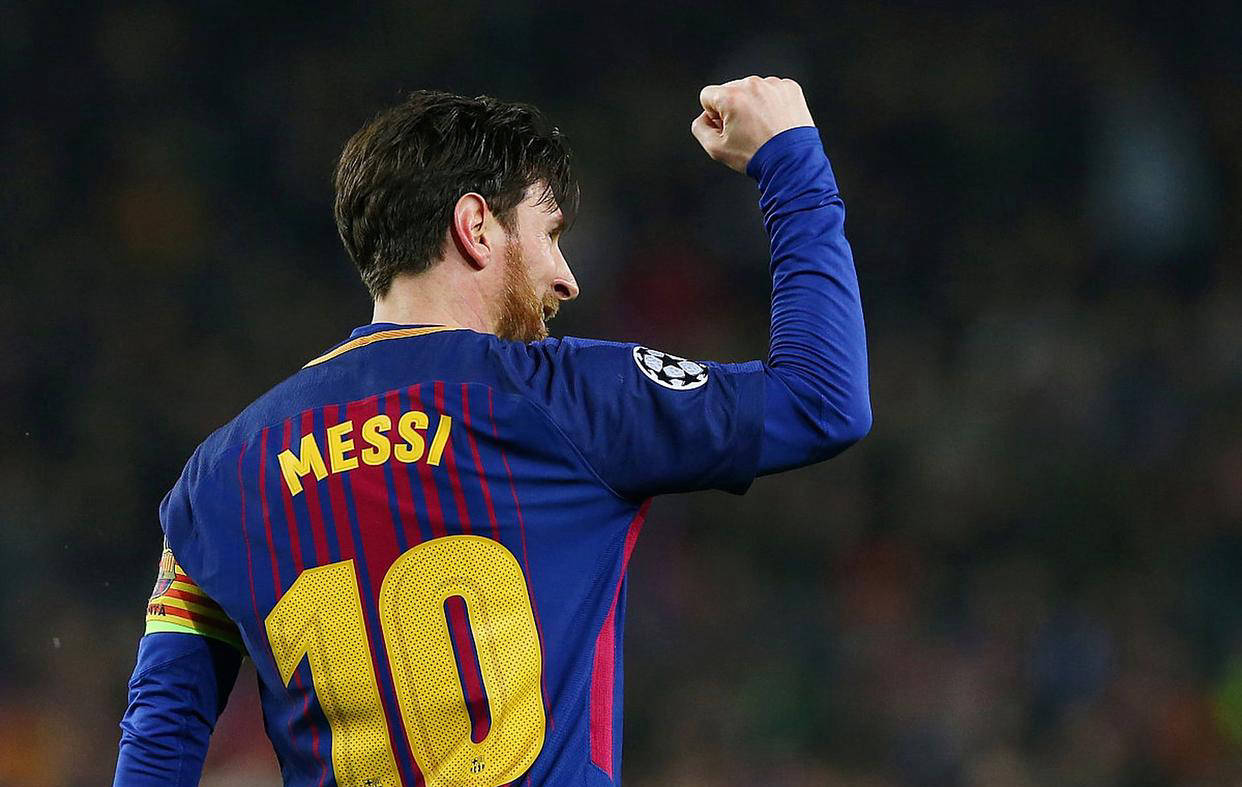 C罗居然未进前十!外媒评选足坛历史地位,梅西登顶齐达内入围